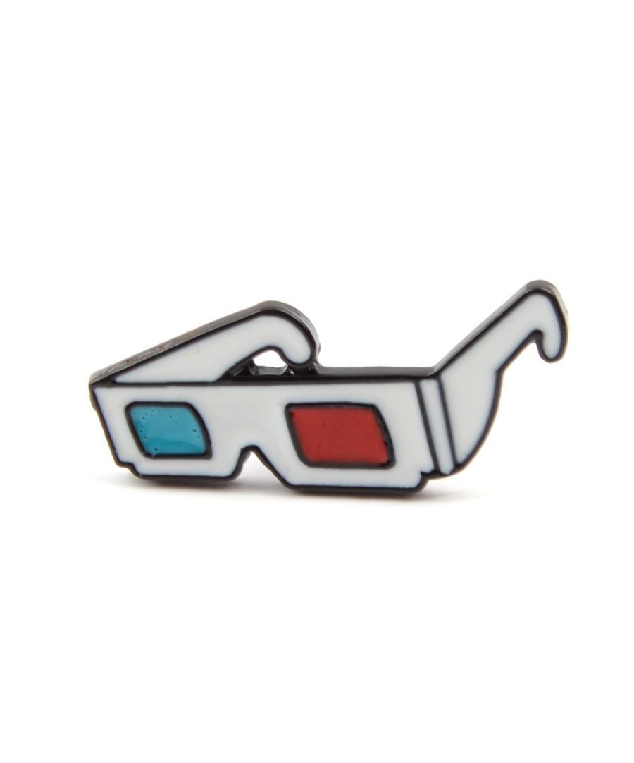 3D szemüveg alakú, pin jellegű kitűző.