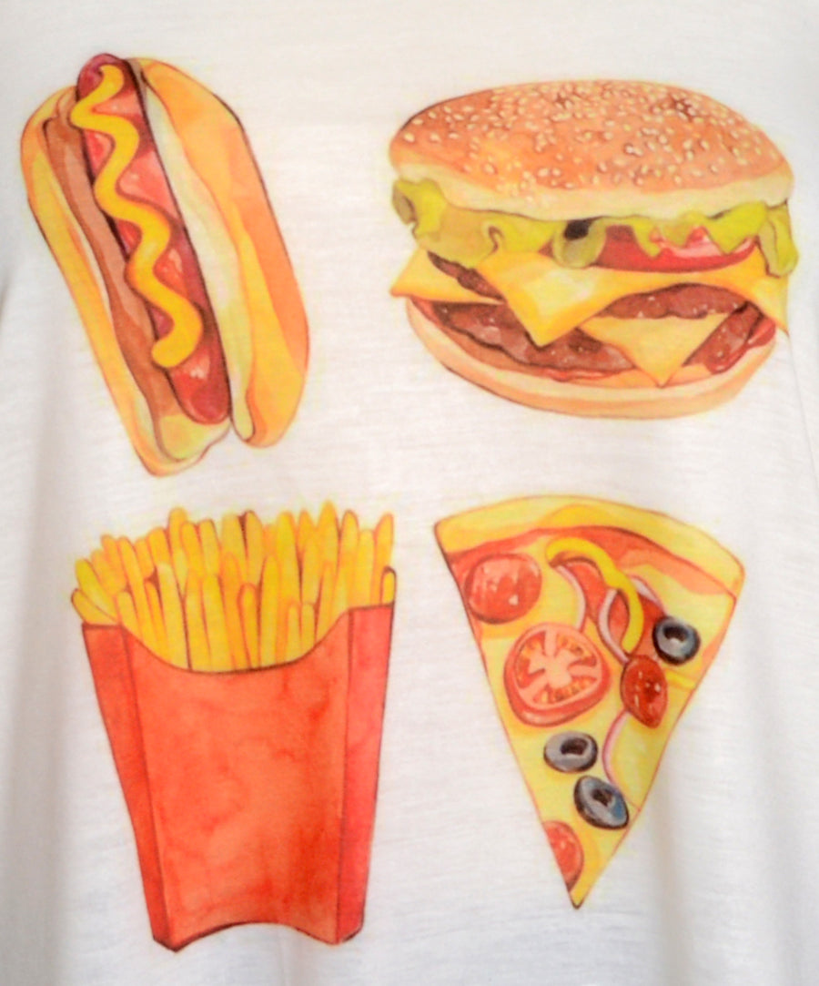 Bővülő szabású női pamut trikó, hot-dog, hamburger, pizza mintával.