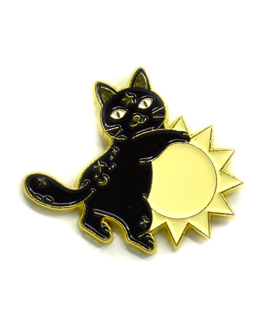 Kitűző - Napos cica