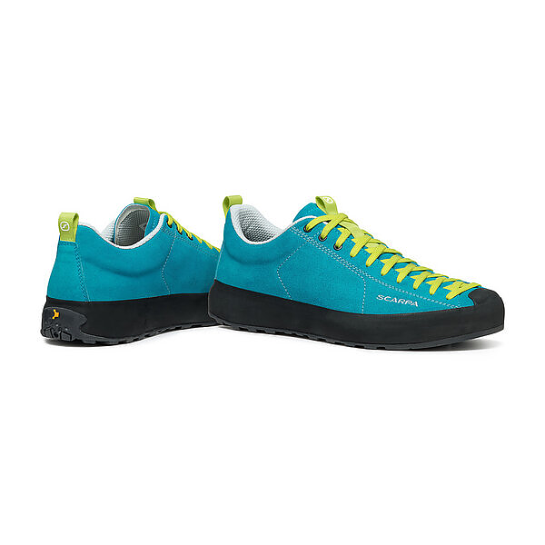 Scarpa Mojito Wrap a hegymászó cipők világa ihlette városi terep cipő azúr színben.