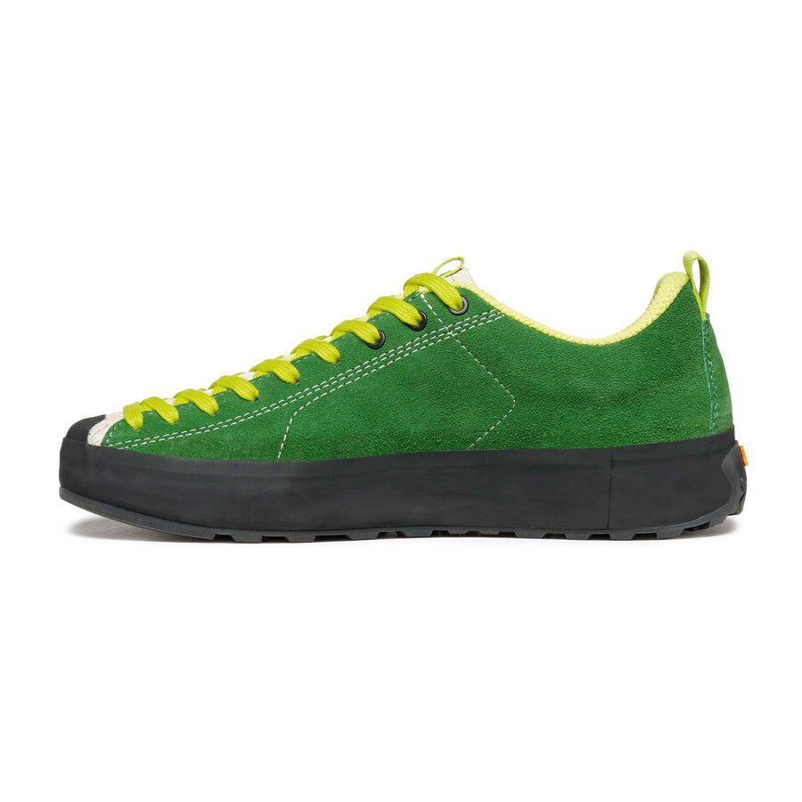 Scarpa Mojito Wrap a hegymászó cipők világa ihlette városi terep cipő Golf Green színben.