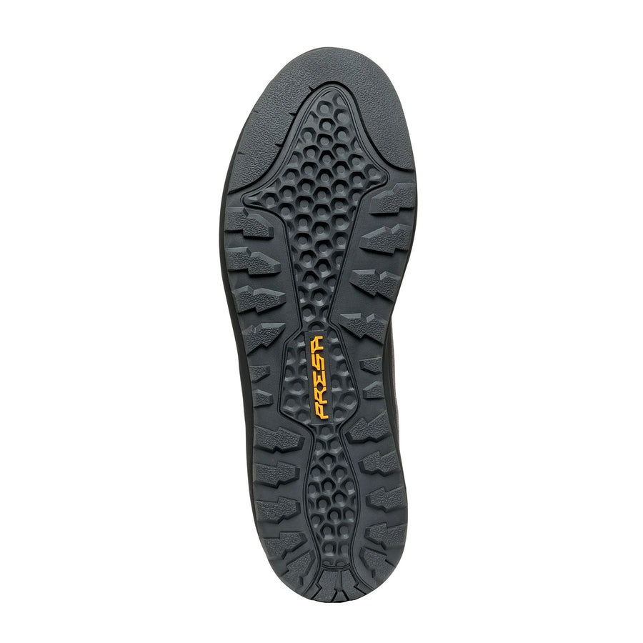 Scarpa Mojito Wrap GTX a hegymászó cipők világa ihlette városi terep cipő Rose Gold színben.