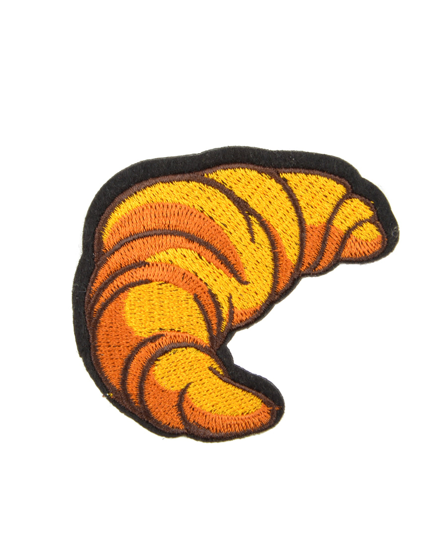 Croissant alakú hímzett felvarró